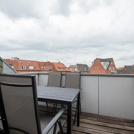 Stylish Two Floor Deluxe - 2 Bedroom Apartmán *