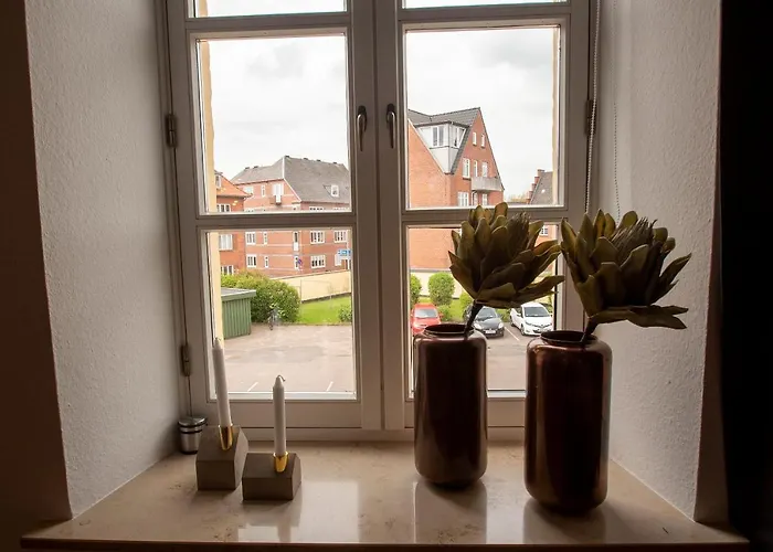 Stylish Two Floor Deluxe - 2 Bedroom Appartamento