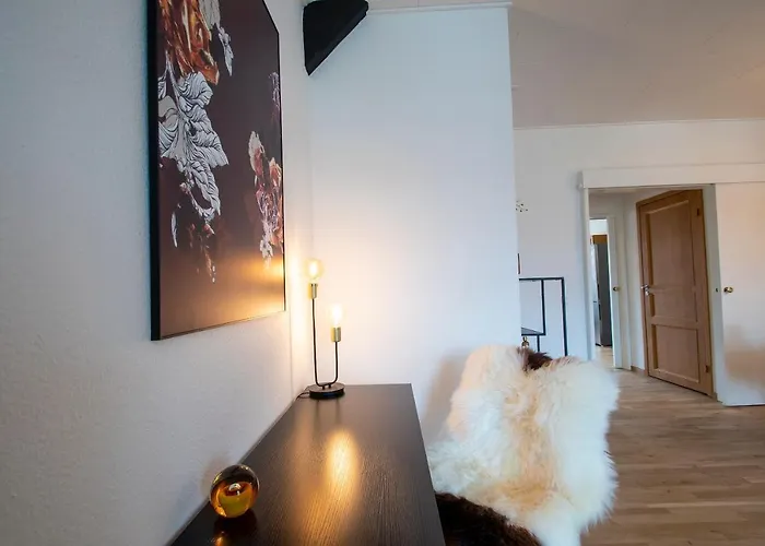 Stylish Two Floor Deluxe - 2 Bedroom Appartamento *