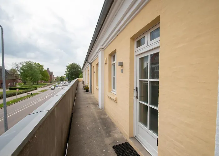Stylish Two Floor Deluxe - 2 Bedroom Lejlighed